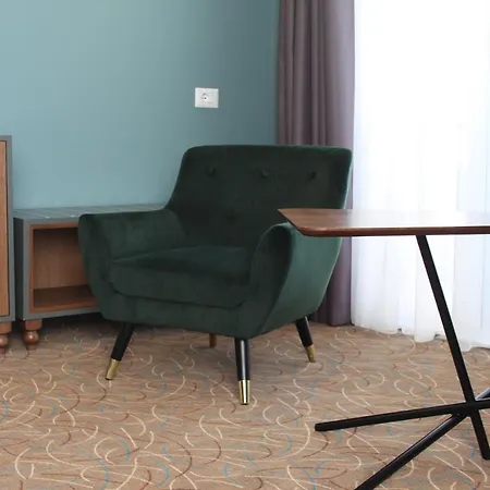 Porta Kavalja Golem (Tirana)