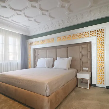 Porta Kavalja Hotel *