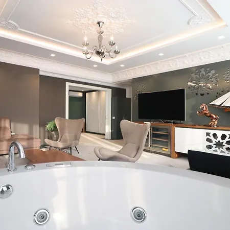 酒店 Porta Kavalja 格勒姆