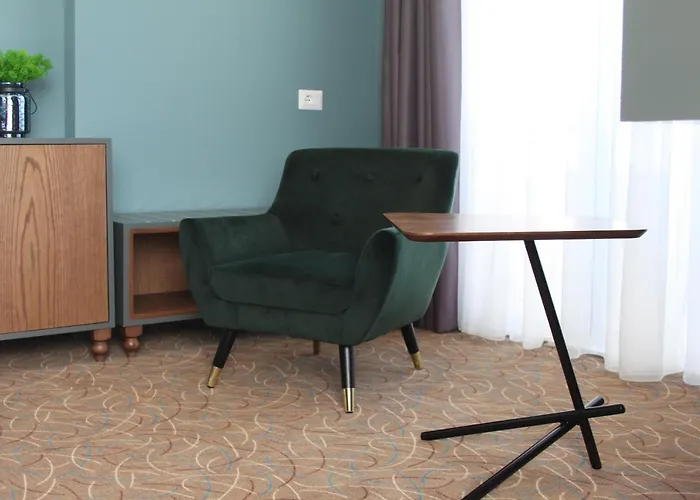 Porta Kavalja Golem (Tirana)