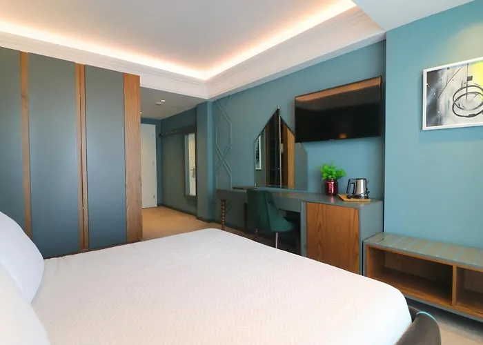 Porta Kavalja Hotel *