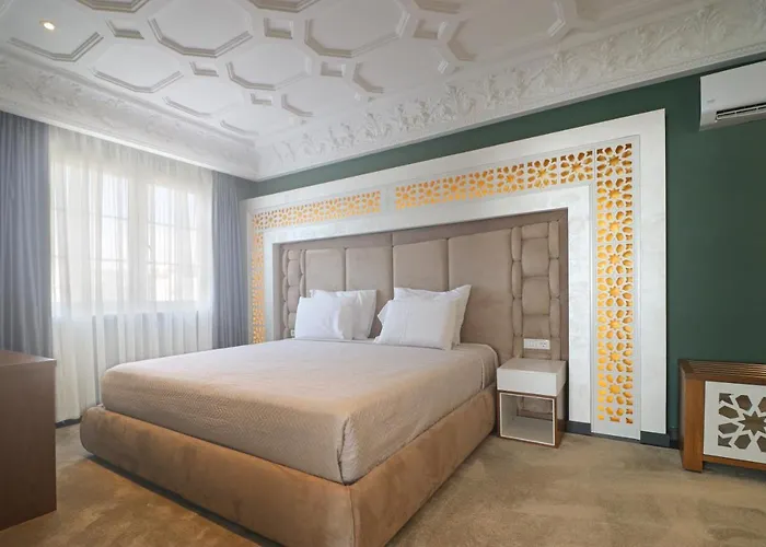 Porta Kavalja Hotel *